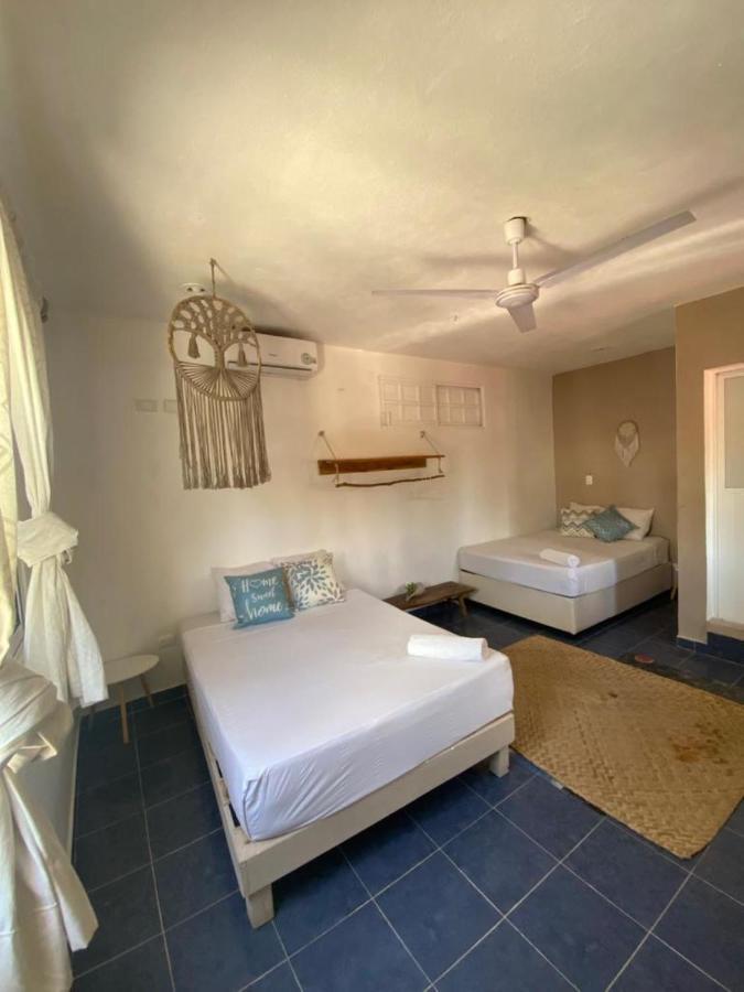 Barco Hostel *
